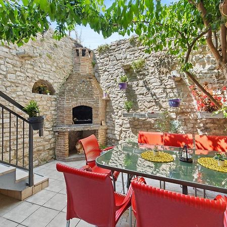 Pula Hostel מראה חיצוני תמונה